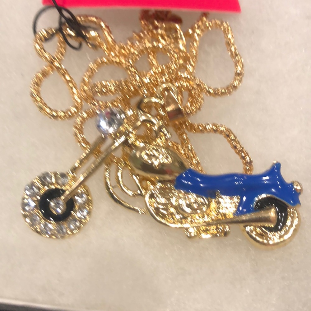 Motorcycle Necklace - Picture 3 of 5